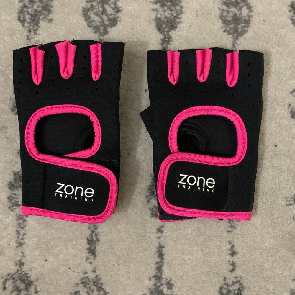 Zone Woman’s workout gloves